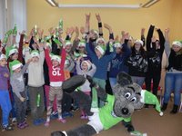 VFL-Maskottchen besucht Kinder- und Jugendpsychiatrie am AMEOS Klinikum Haldensleben