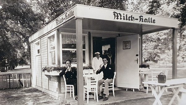 Mit Milch und Kaffee  gegen Schnaps und Bier