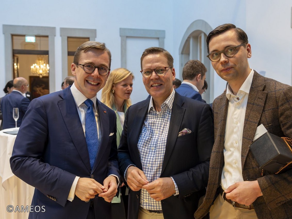 Philipp Amthor, MdB (CDU), Tino Sorge (CDU), Parlamentarischer Staatssekretär bei der Bundesministerin für Gesundheit und Stephan Freitag, Mitglied des Vorstandes der AMEOS Gruppe