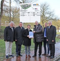 Gesundheitsminister Garg übergibt Fördermittelbescheid für Klinikbau